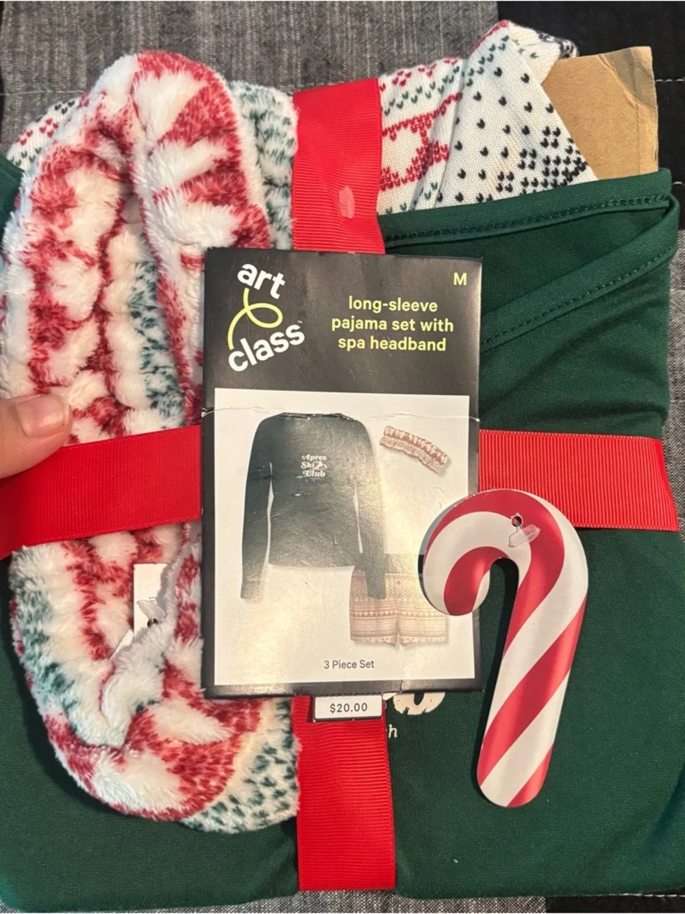 Art Class Green Long-Sleeve Pajama Set with Red & White Spa Headband size M